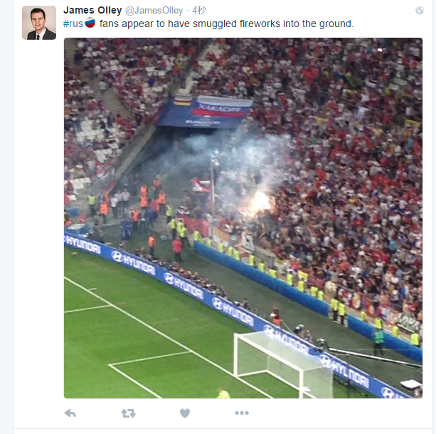 球场爆炸声只是球迷骚乱，并非恐怖袭击