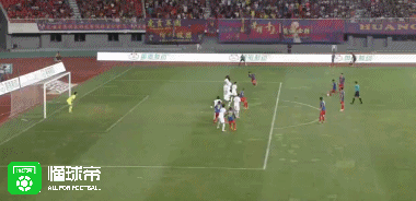 gif:扩大比分,马蒂克雷斯皮任意球直接破门,黄海2-0领先