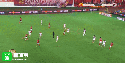 gif:好球被吹,高拉特助攻阿兰推空门