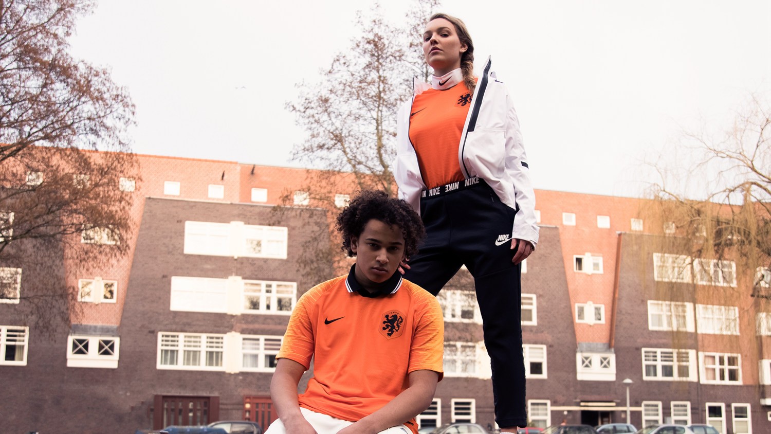 耐克发布荷兰国家队2018主客场球衣