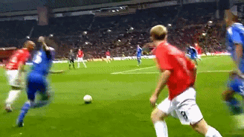 懂球号文章   切尔西的首发阵容为:马克莱莱,卡瓦略,巴拉克,切赫,特里