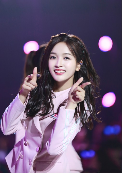 女神大会第32期:"宇宙少女"吴宣仪,你的评分是?