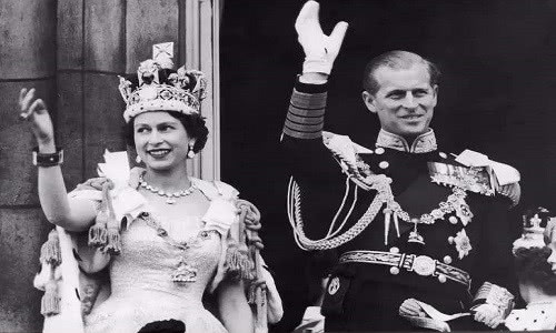 英国女王身后的男人：希腊和丹麦的王子-风流的菲利普亲王