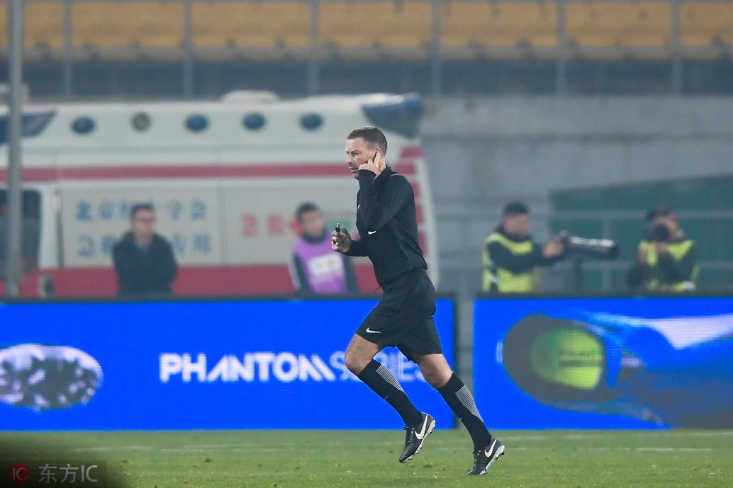 克拉滕伯格:我认为曼联不该获点,金彭贝并非故意手球