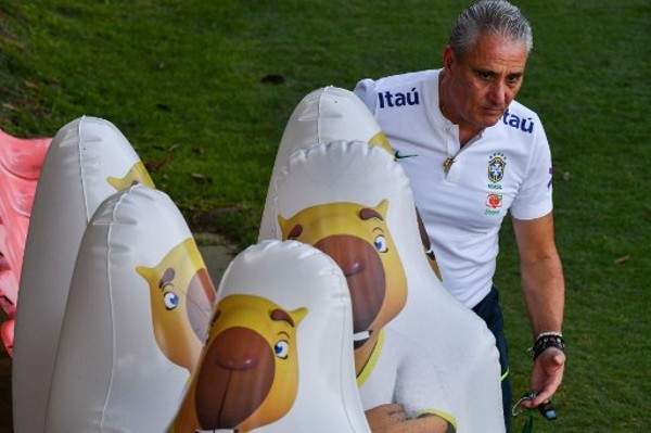 巴西国家队教练蒂特，坦言美洲杯4强战对战阿根廷前彻夜难眠