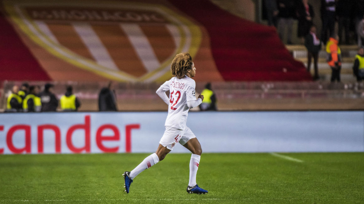 摩纳哥足球俱乐部官方宣布，法国中场小将汉诺亚-马...