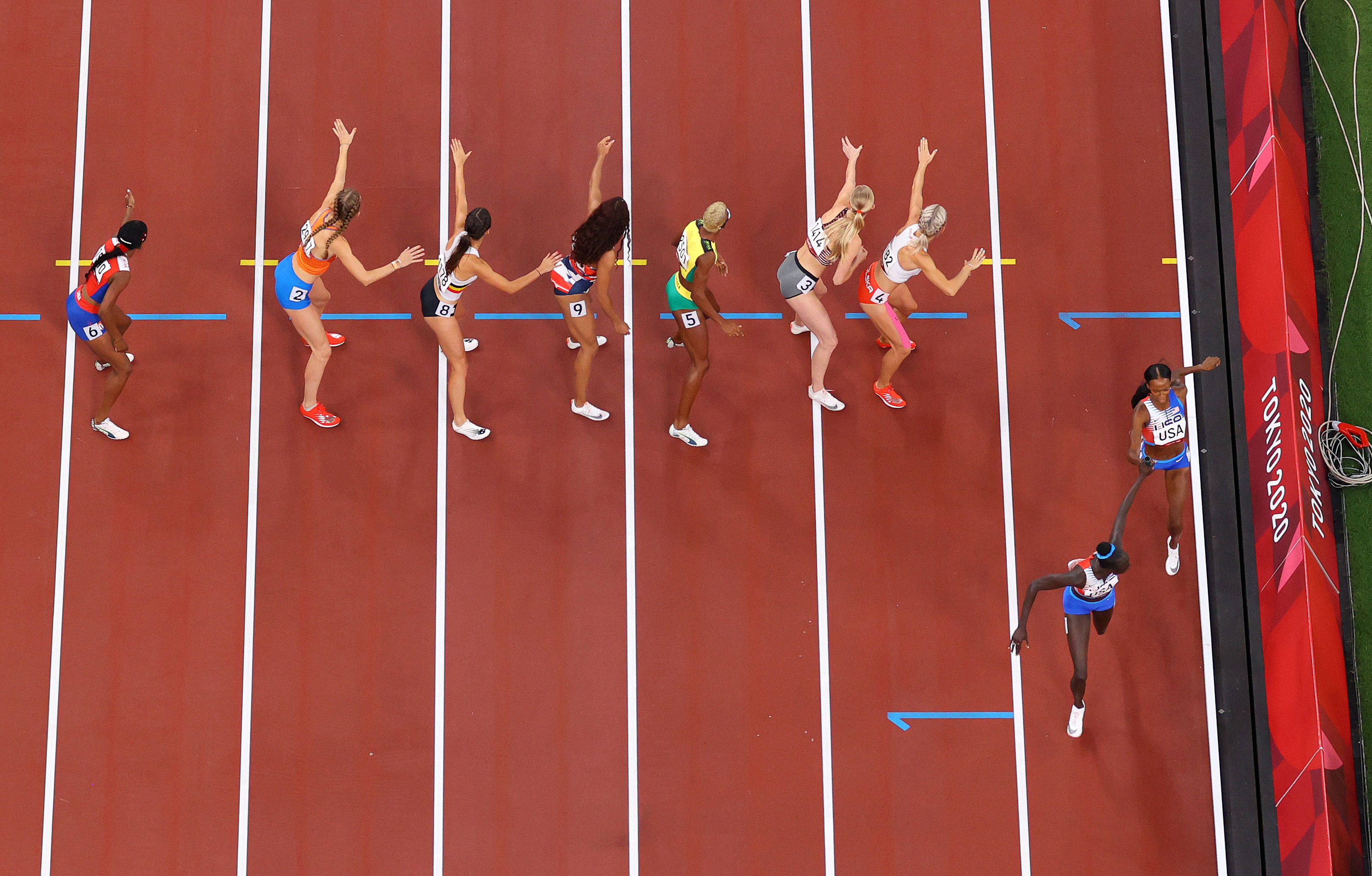 男女4x400米接力决赛美国双双摘金仍以36金列金牌榜次席