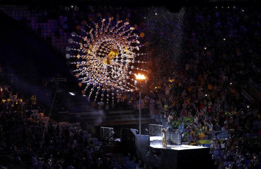 图集:圣火熄灭,里约奥运正式落下帷幕