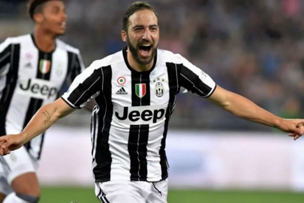 "小烟枪的父亲豪尔赫(jorge higuain)在接受《都灵体育报》采访时说道