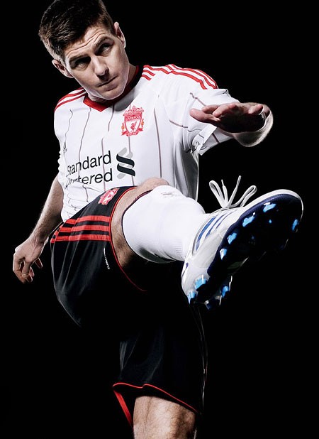 死忠球迷自主设计的利物浦17\/18赛季球衣