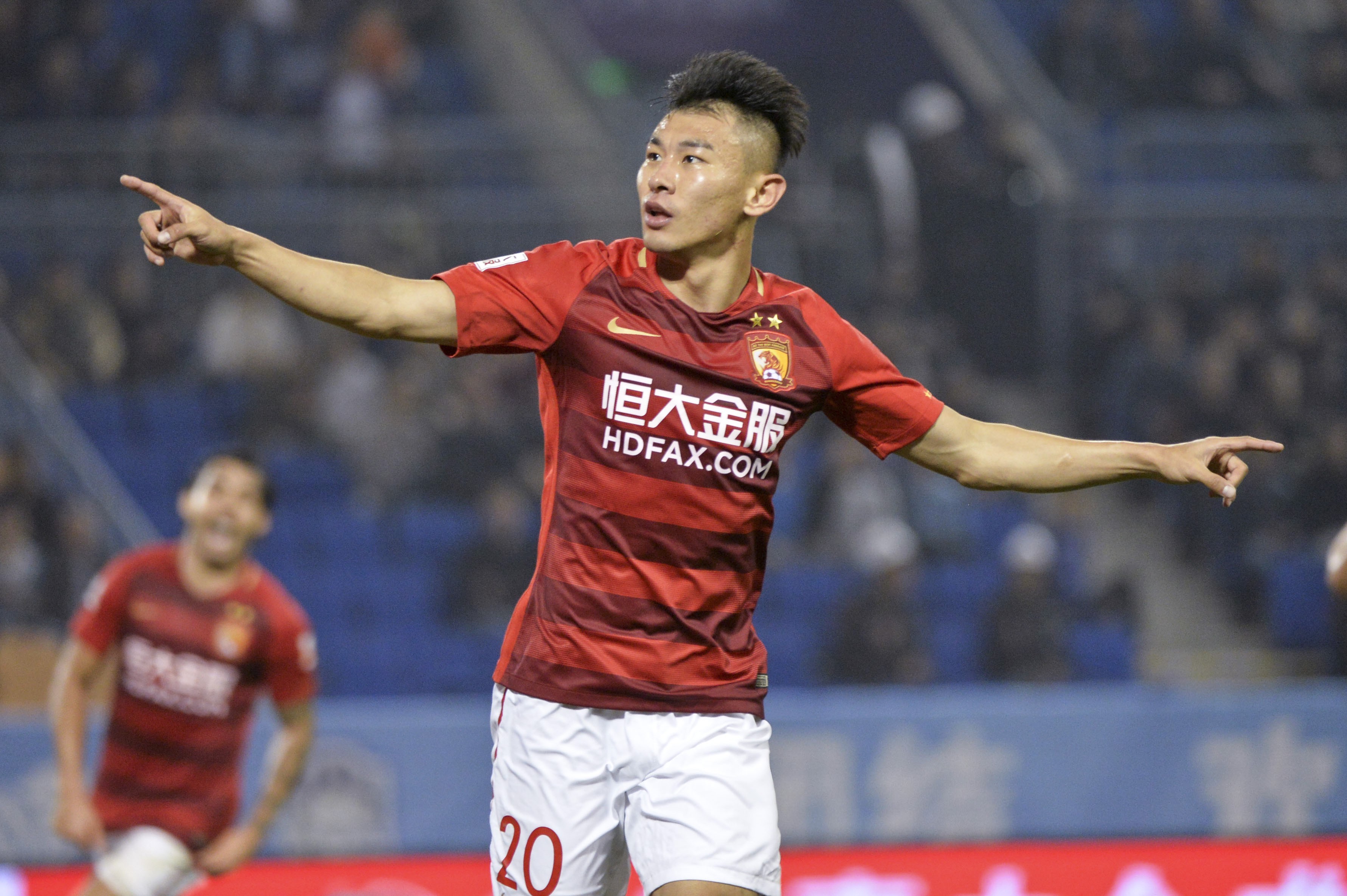 中超第11轮国内球员红黑榜:韦世豪叱咤风云,三