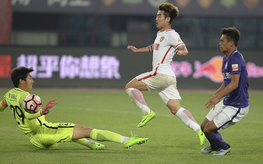 中超第11轮国内球员红黑榜:韦世豪叱咤风云,三