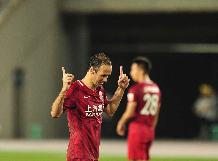 卡瓦略:能获胜靠的是全队拼搏 — 上海上港|卡瓦略|懂球帝