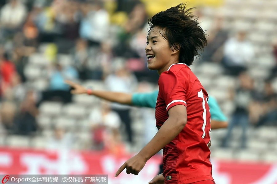 中国女梅西王霜!这才是天朝足球的风采!