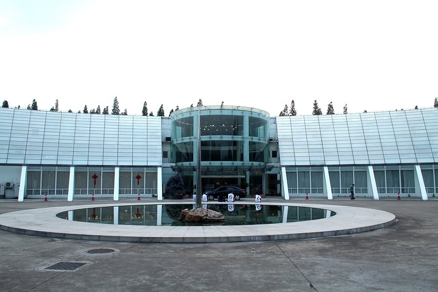 根宝基地--中国足球的荒岛余生还是愚人码头?