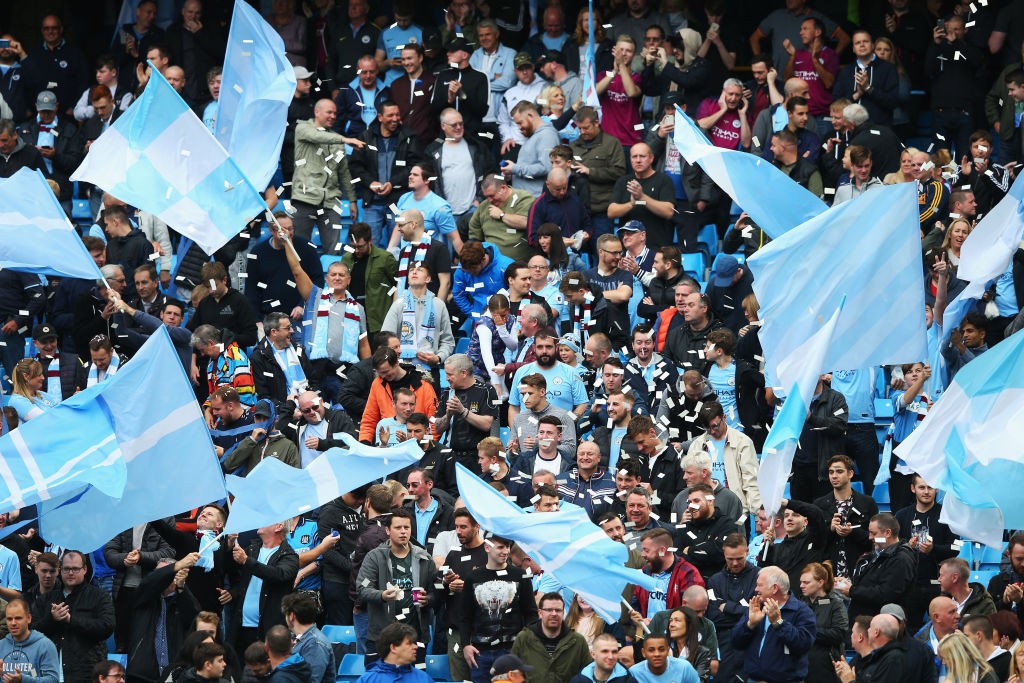 明月当空,你知道曼城为什么被称为蓝月亮吗?