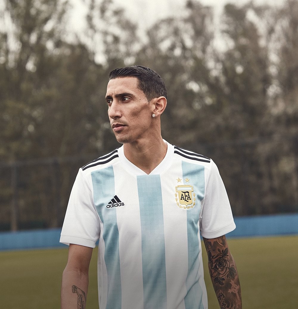 阿根廷发布新主场球衣,梅西拍摄宣传照简直帅炸