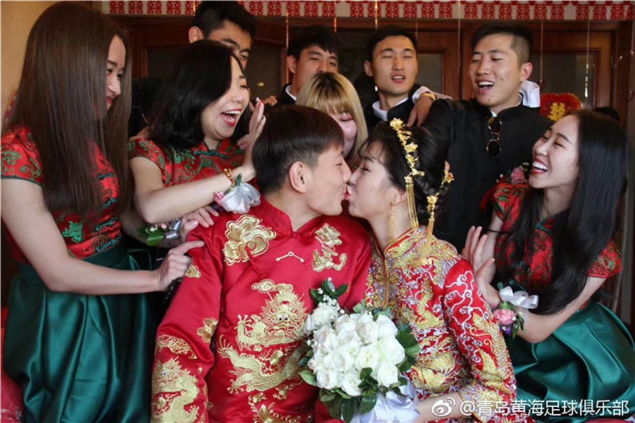 他们去年冬天都干了些啥?青岛黄海足球队冬歇