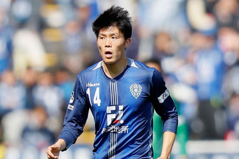 官方:富安健洋登陆比甲联赛