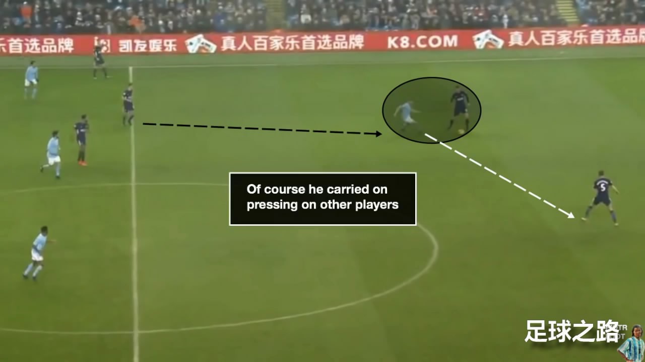 和德布劳内学习如何踢进攻型中场-下