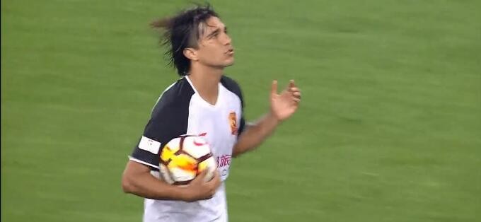 毅腾2-3卓尔联赛两连败,拉斐尔梅开二度,莫塔任