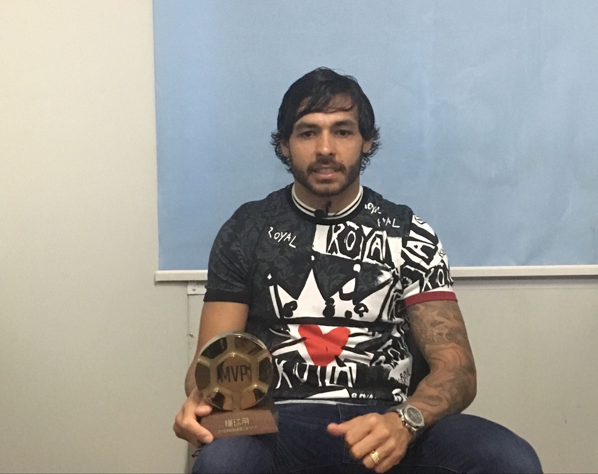 高拉特颁奖&专访:中国队能进世界杯;我是恒大