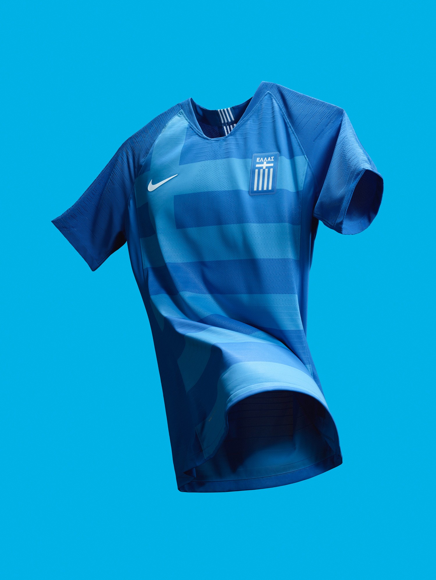国旗在我身,耐克发布希腊国家队2018主场球衣
