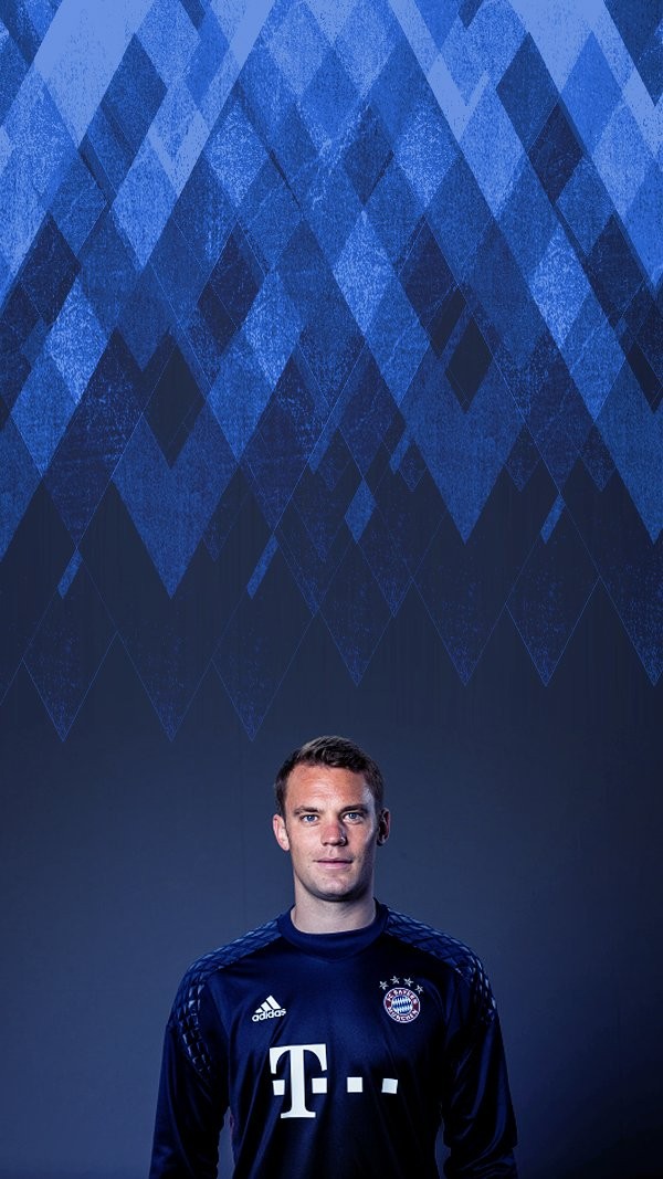 壁纸秀:诺伊尔,32岁生日快乐!