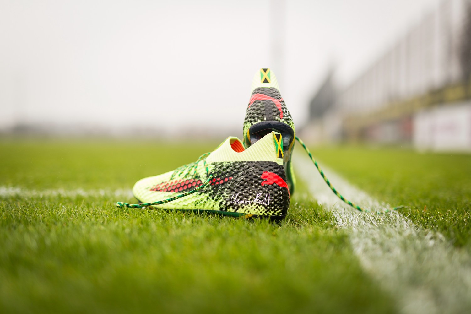 近观彪马future18.1博尔特专享足球鞋