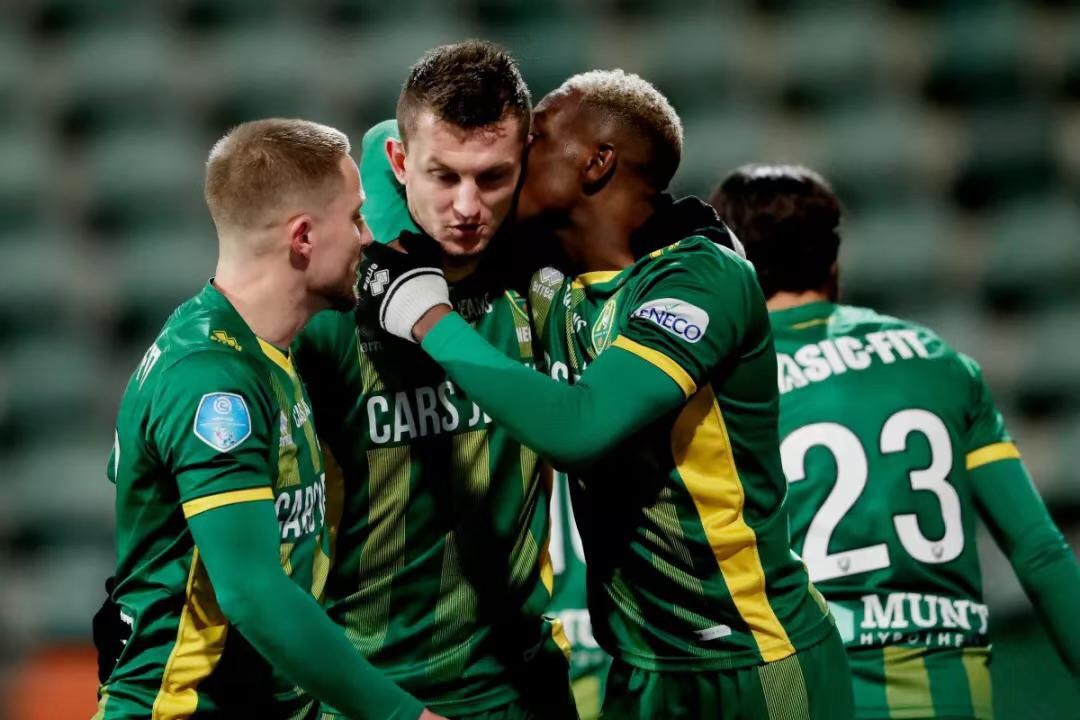 战报:海牙主场2-0战胜大力神,取得2019年首场胜利