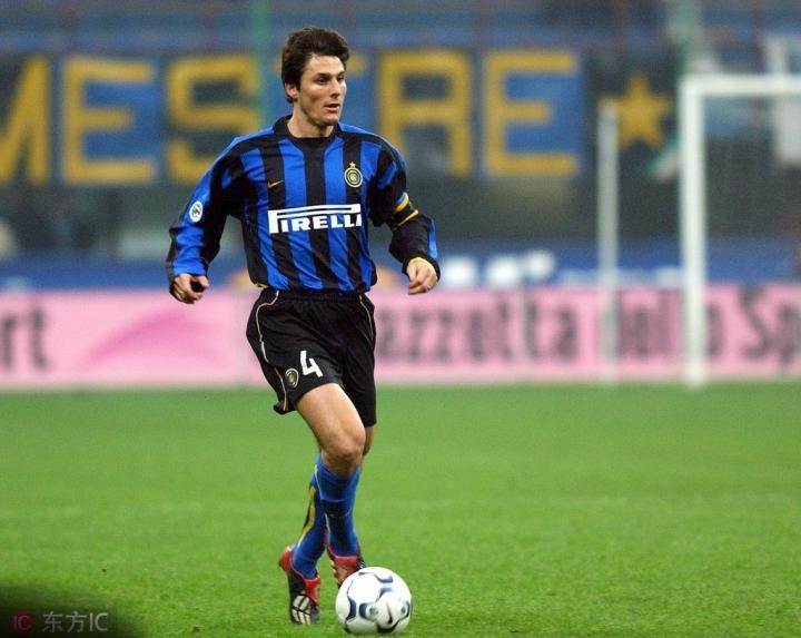 国际化还是接地气,球衣胸前广告到底应代表什