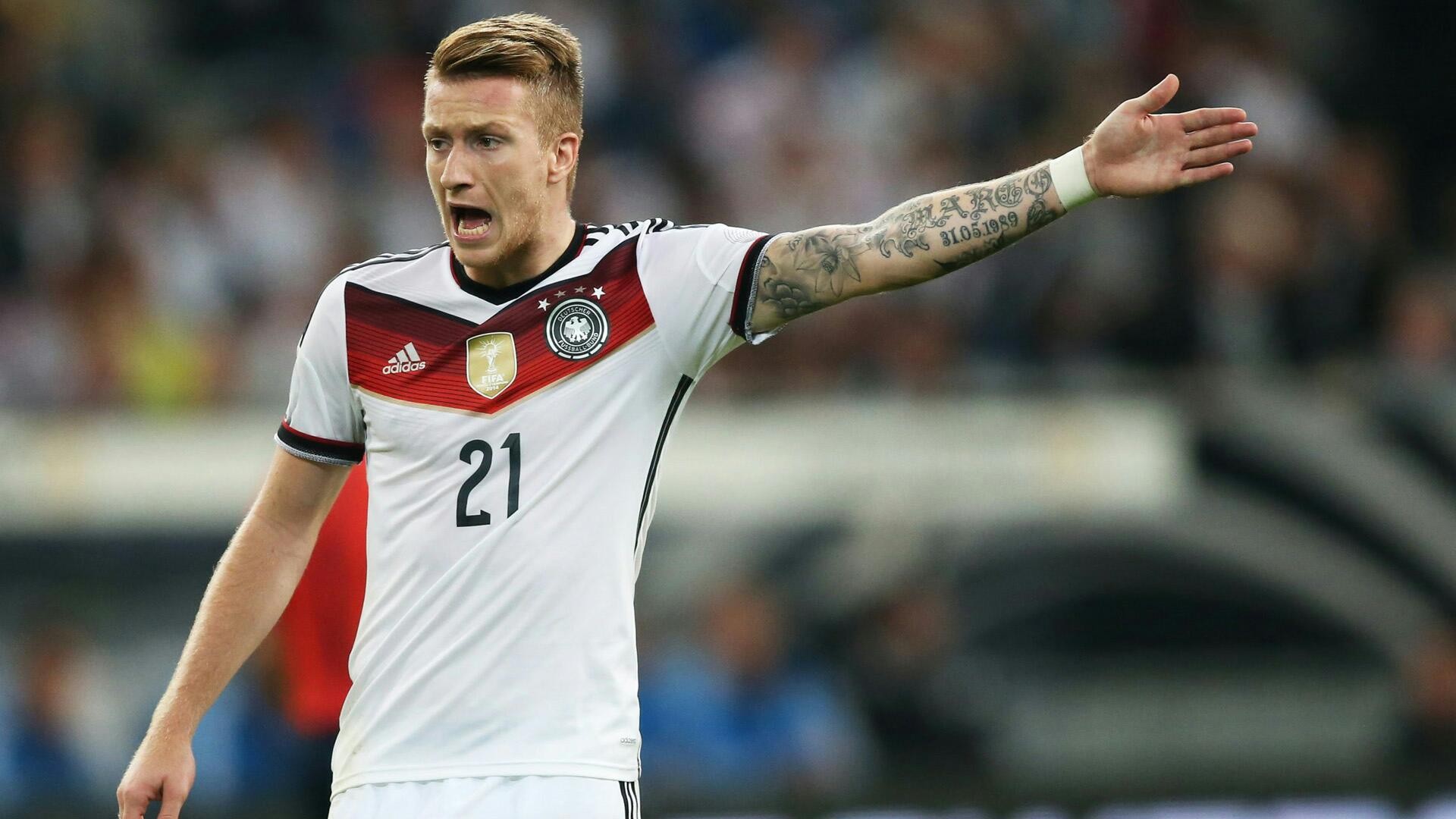 壁纸秀:罗伊斯,29岁生日快乐!