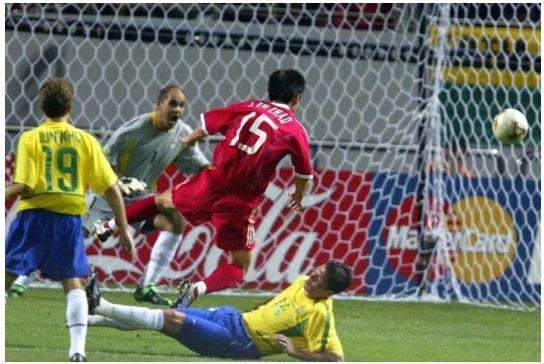 我爱世界杯:02年韩日世界杯除了黑哨,你还有哪