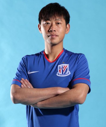 传闻两将转会大连一方,申花球迷:买一送一?周