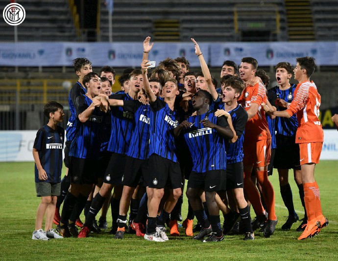 世界杯揭幕战比分被复制 国米狂屠尤文夺历史