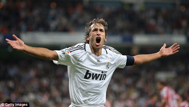 正式亮相劳尔展示7号新球衣