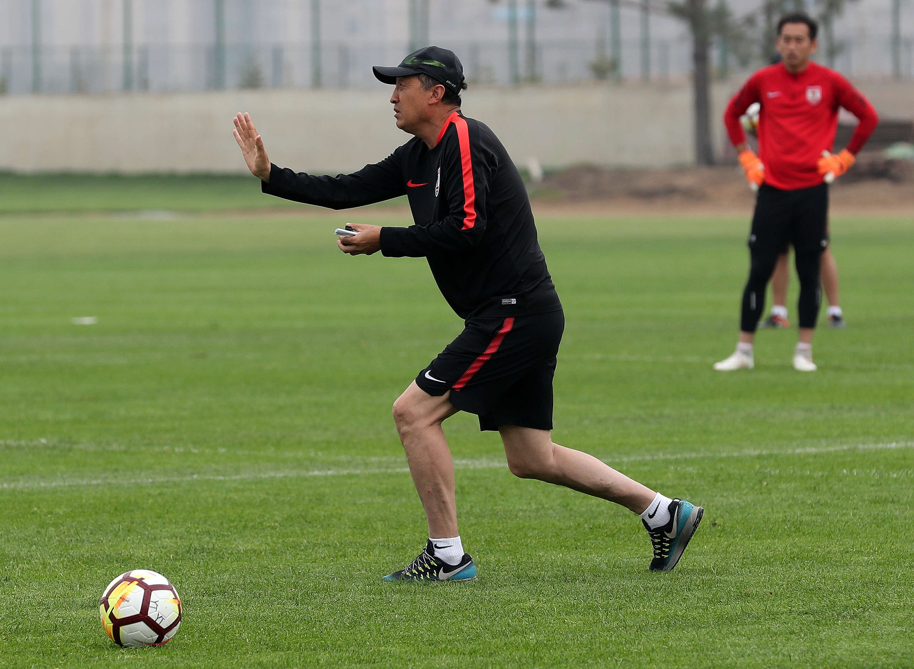 主帅陈金刚指挥训练