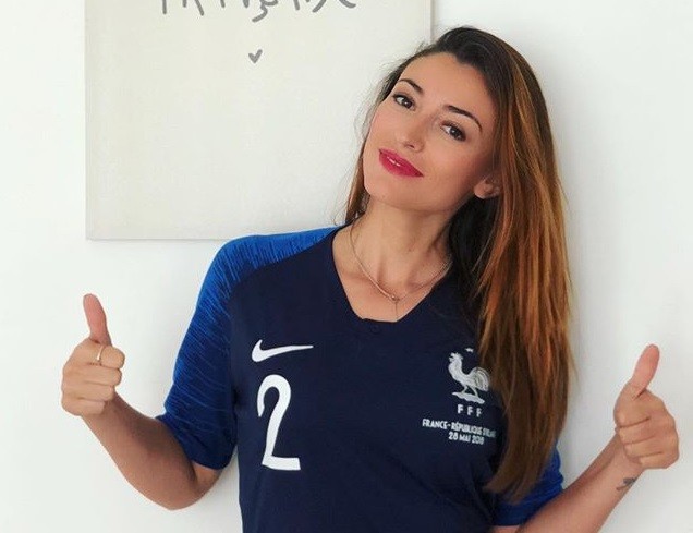 世界杯最佳进球帕瓦尔制造,女友比他大七岁!