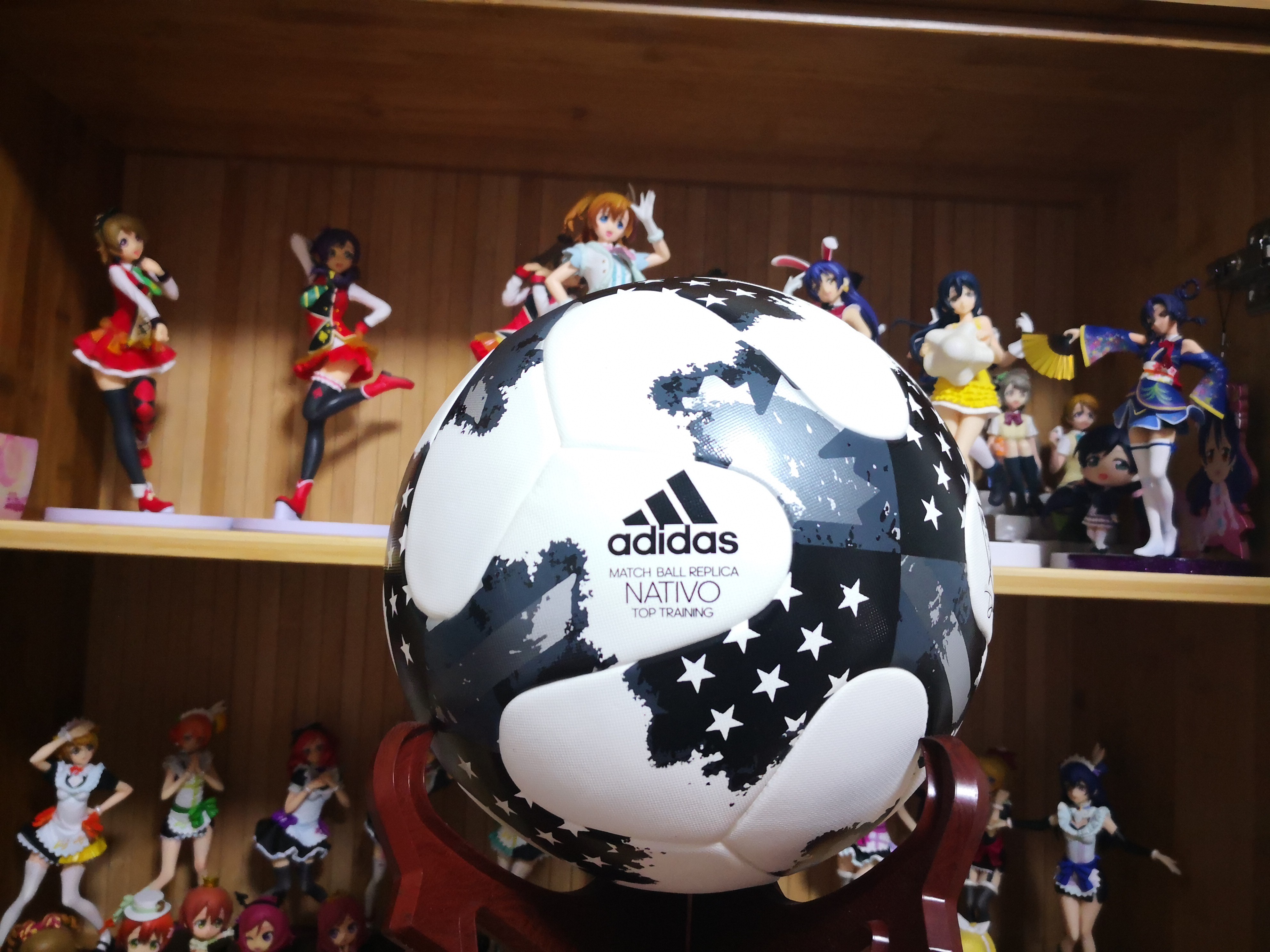 除了厂州恒太,《西虹市首富》中还出现了上赛