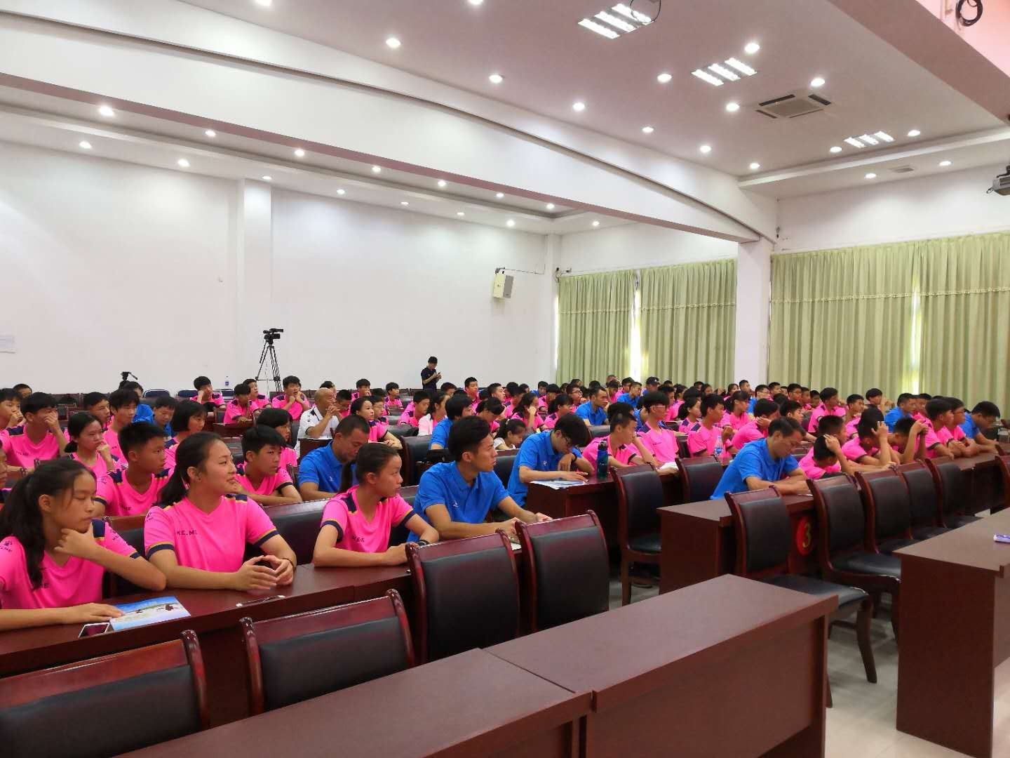 2018年福建省青少年校园足球夏令营初中组在