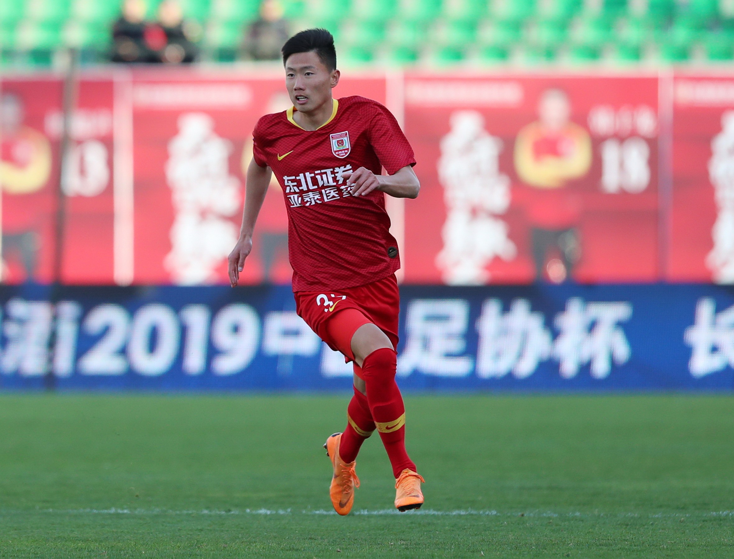 「亚泰青训之星」白雪松:向老大哥看齐,多学他们的优点