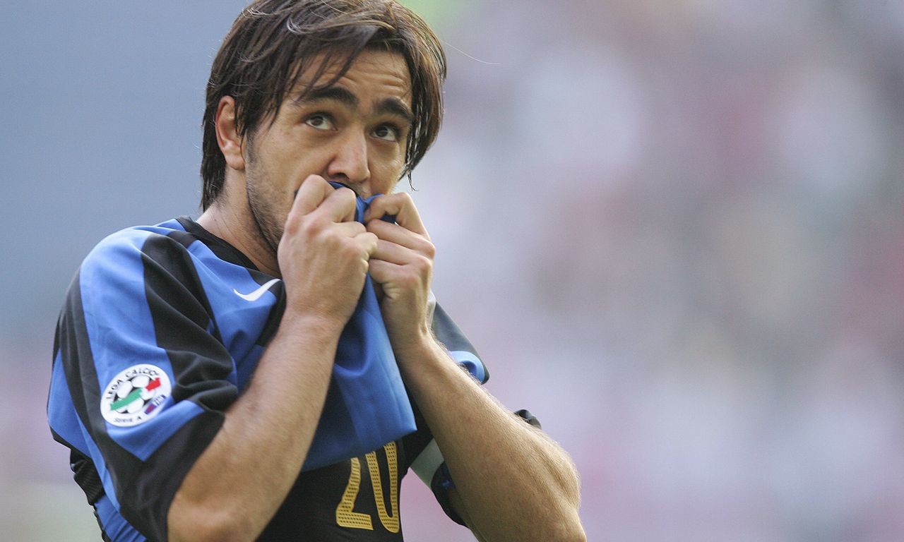 投票:你心目中的足坛历史任意球之王是谁?