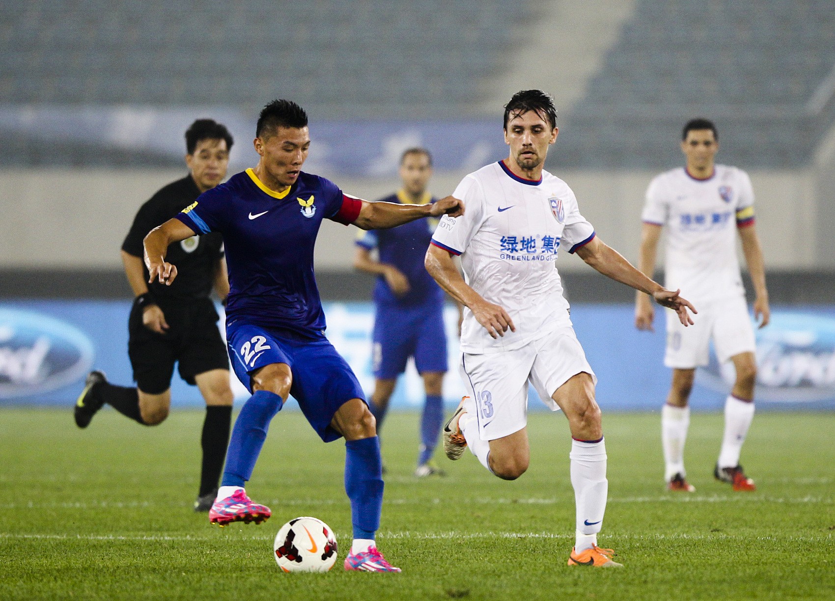 一方VS申花前瞻:一方冲击三连胜 申花欲止颓势