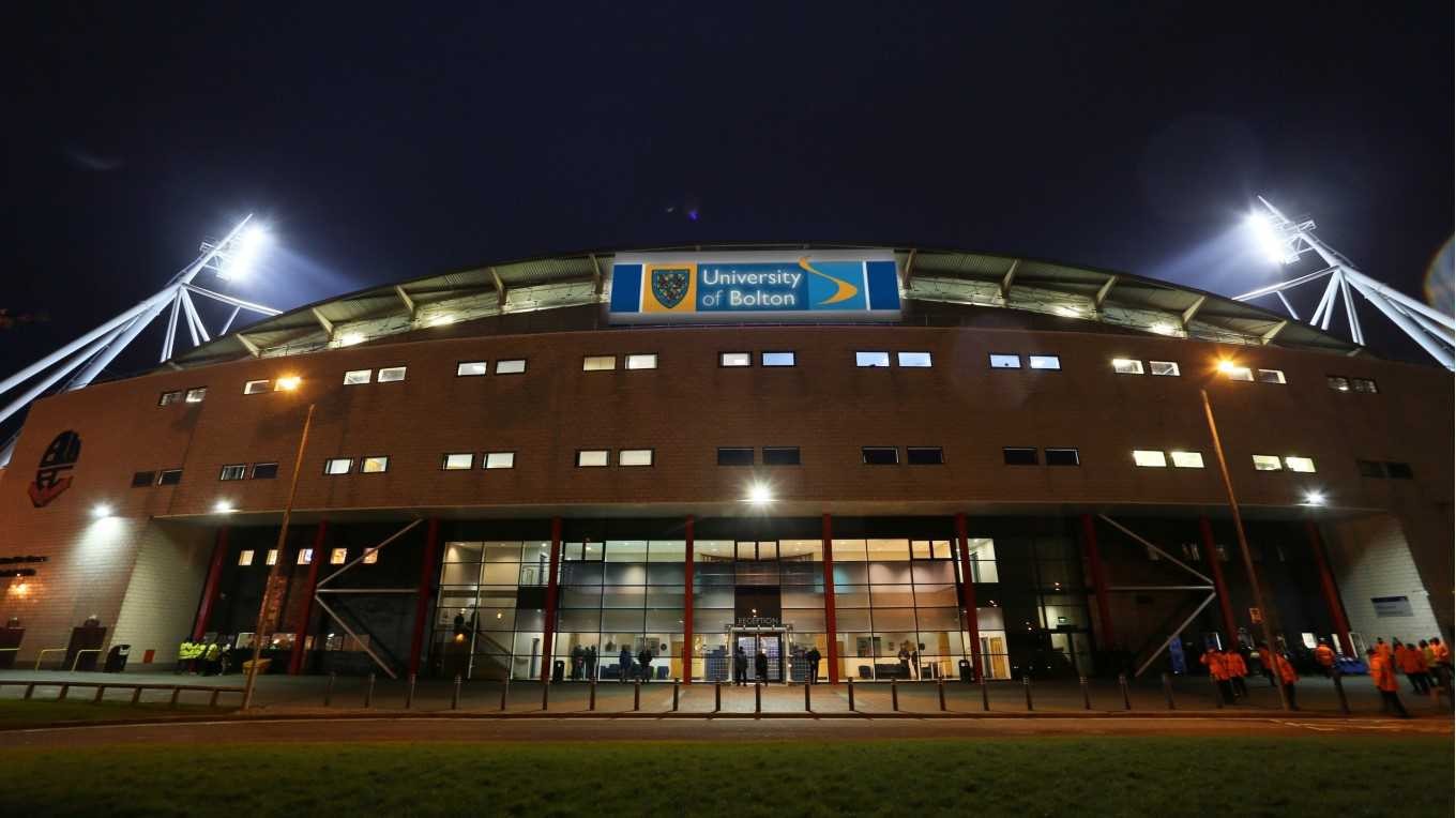 博尔顿大学球场(university of bolton stadium,博尔顿)