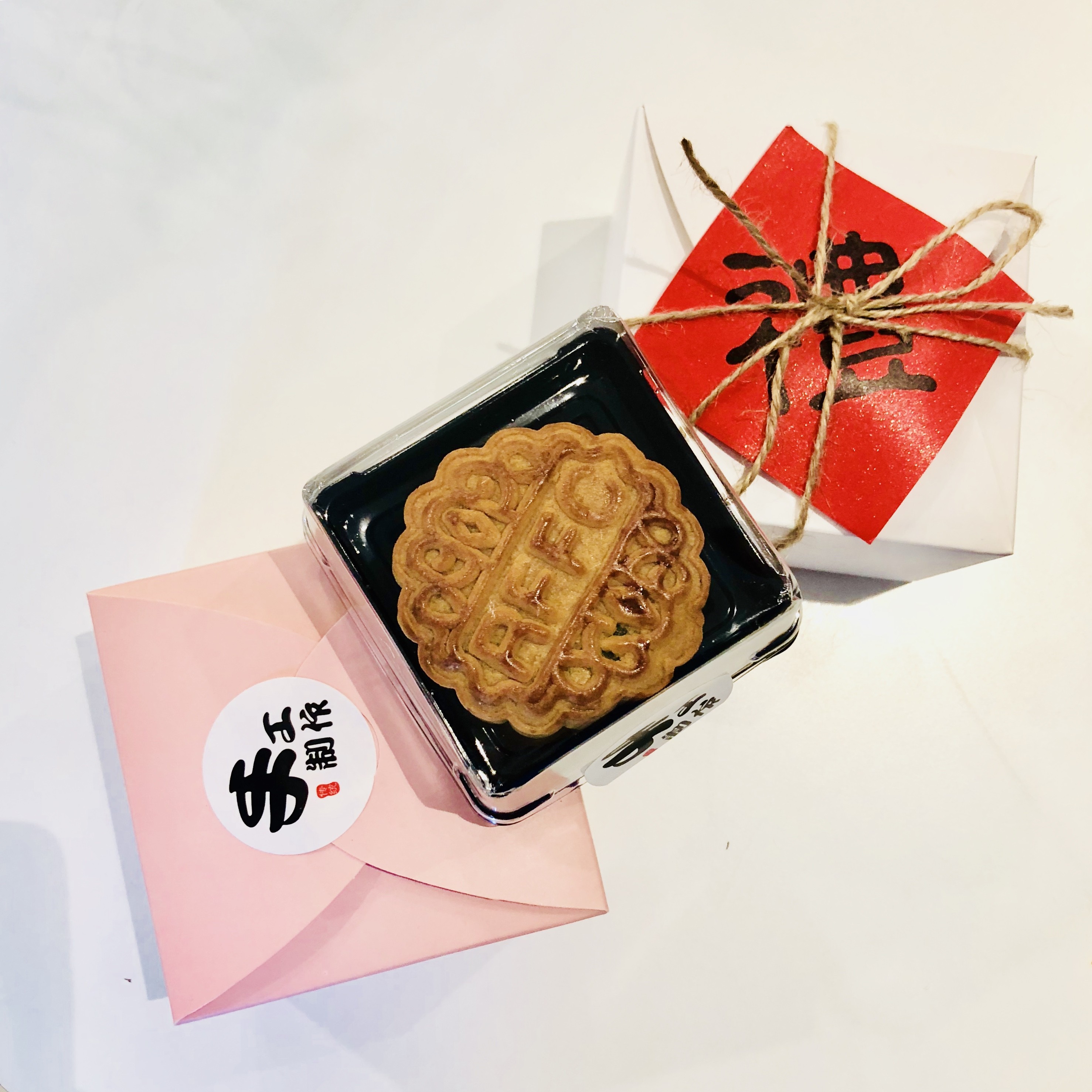 欢乐中秋节,最紧要齐齐整整食月饼!