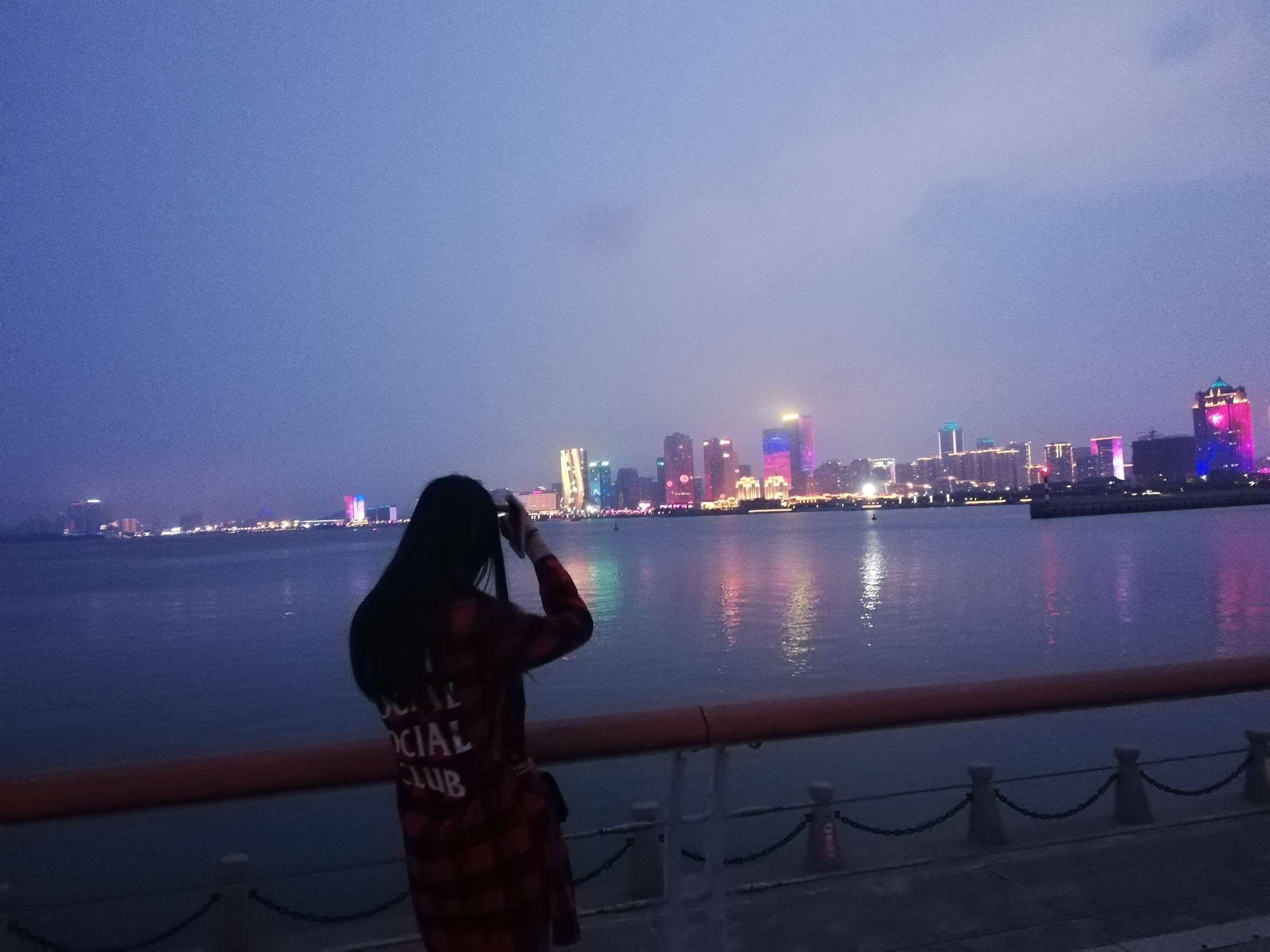 该怎么和女朋友谈经济问题?