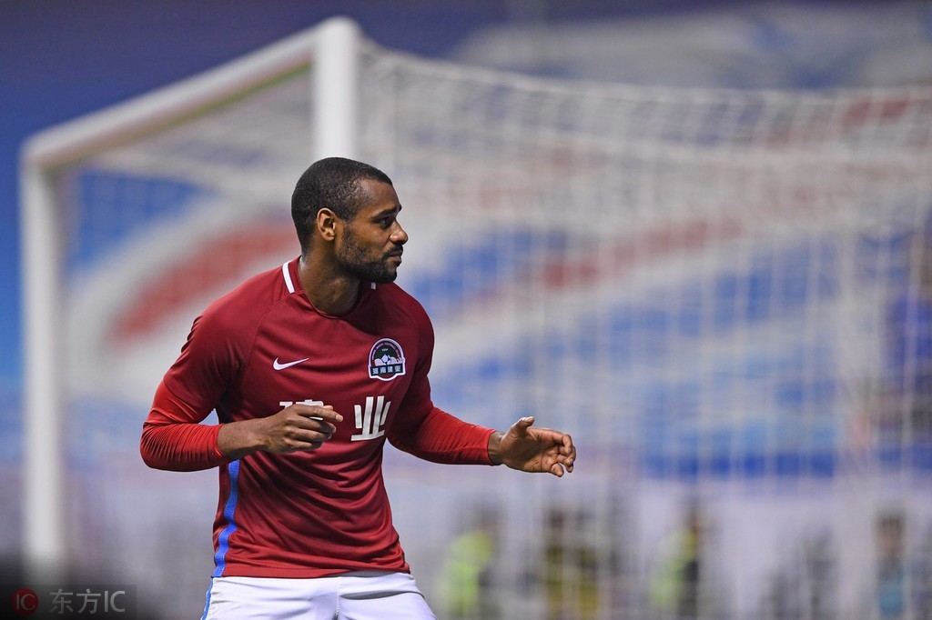 中超第28轮最佳阵容:争冠战百花齐放,核武7再