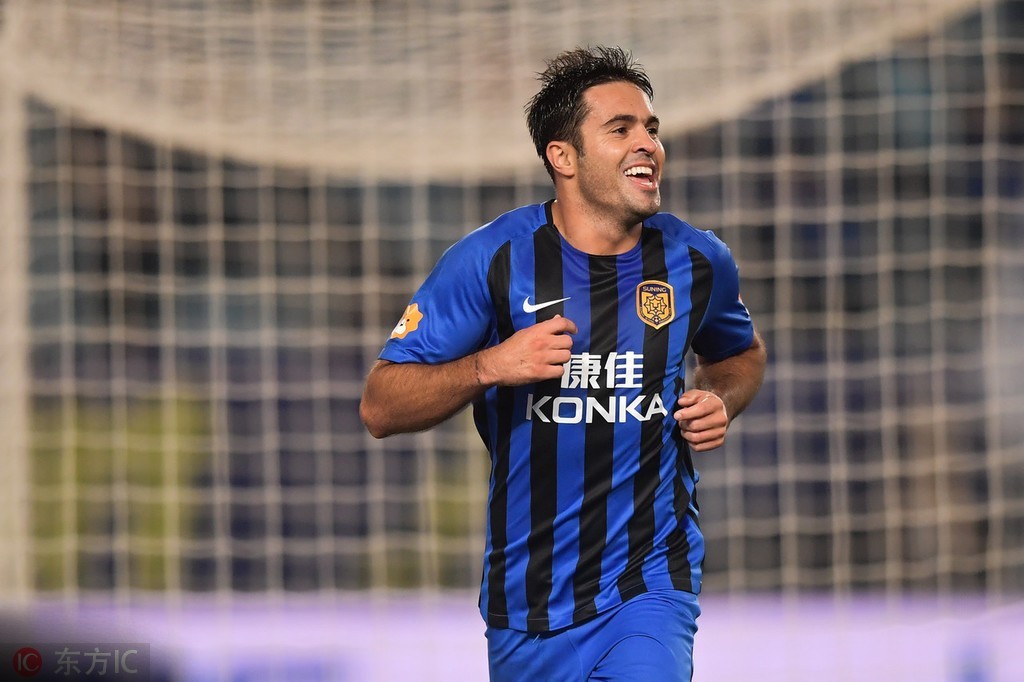 中超第28轮最佳阵容:争冠战百花齐放,核武7再