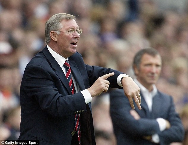 别看足球明星收入不菲,抠门起来让你大跌眼镜