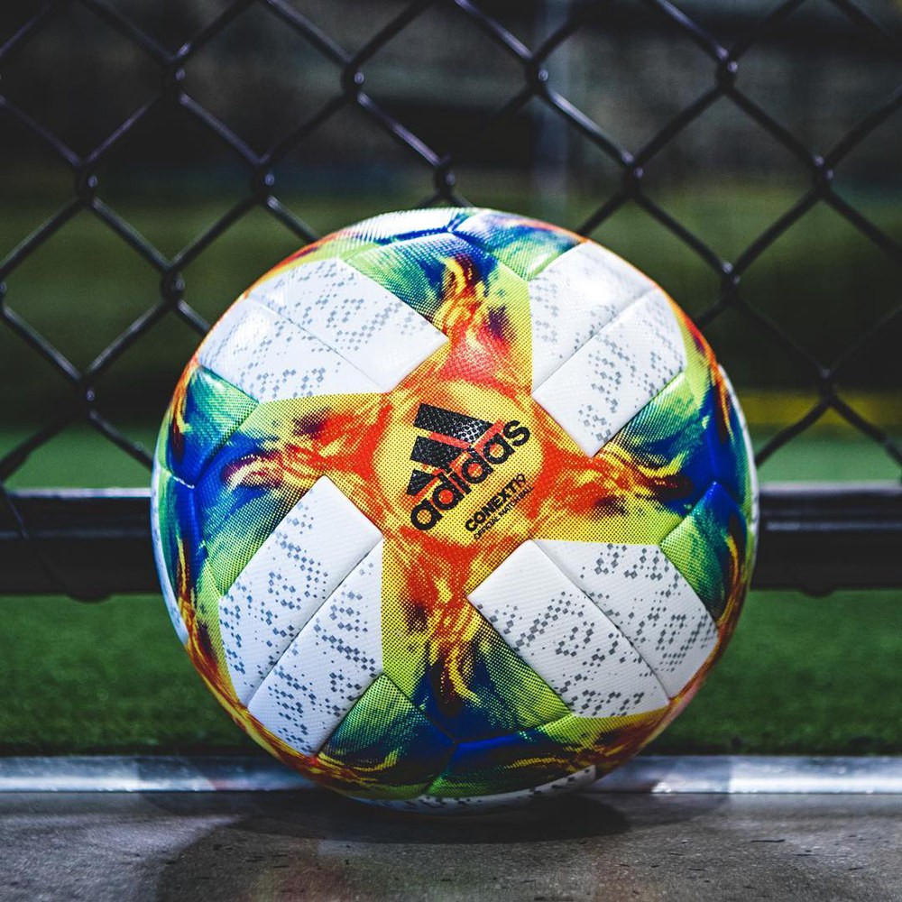 阿迪达斯发布世俱杯与女足世界杯官方用球Co